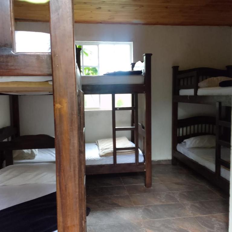 Hostal Hilltop Sapzurro - Family Room with Shared Bathroom - 3