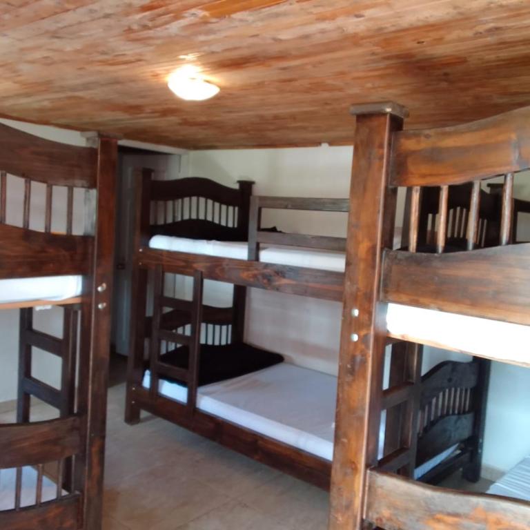 Hostal Hilltop Sapzurro - Family Room with Shared Bathroom - 4