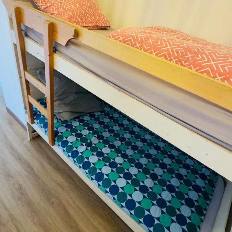 Logement entier - Idéalement situé - Appartement 2 Chambres - 3