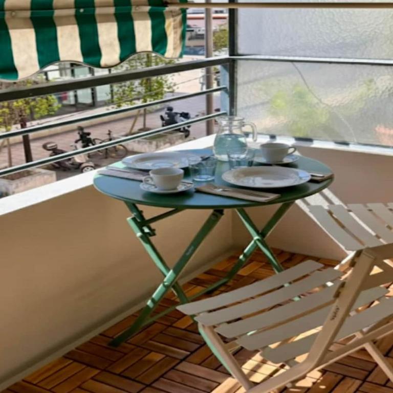 Spacious Group Stay in Antibes - Appartement 2 Chambres - 13