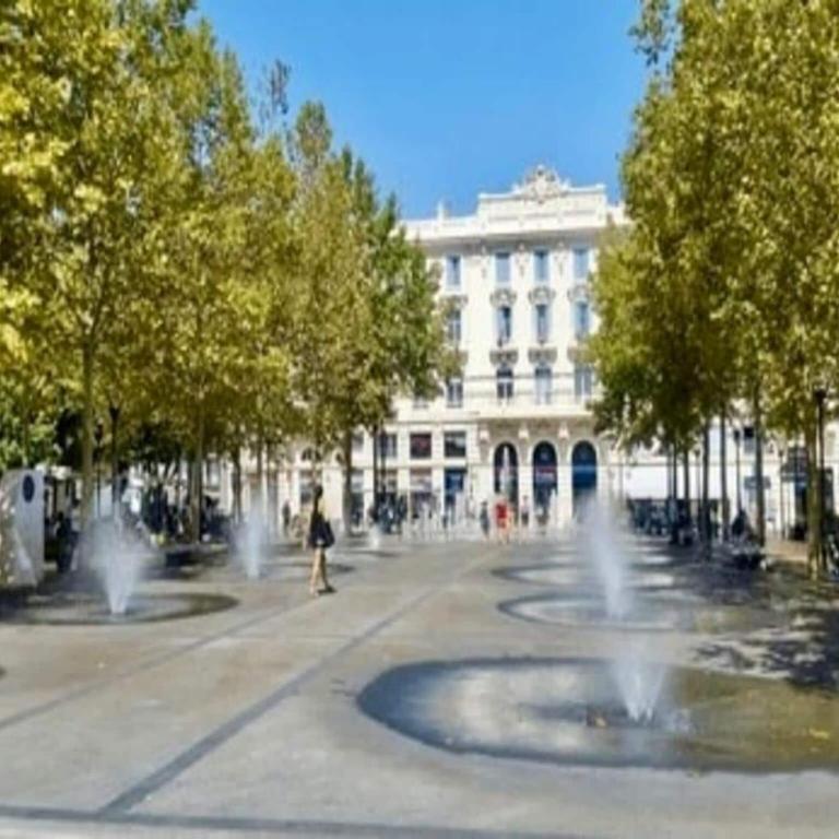 Spacious Group Stay in Antibes - Appartement 2 Chambres - 14