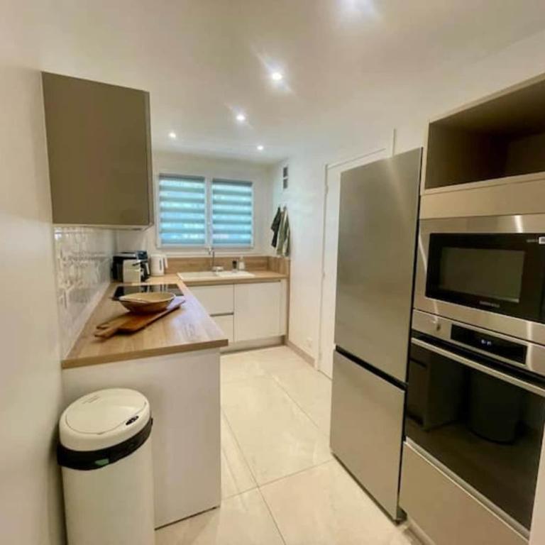 Spacious Group Stay in Antibes - Appartement 2 Chambres - 8