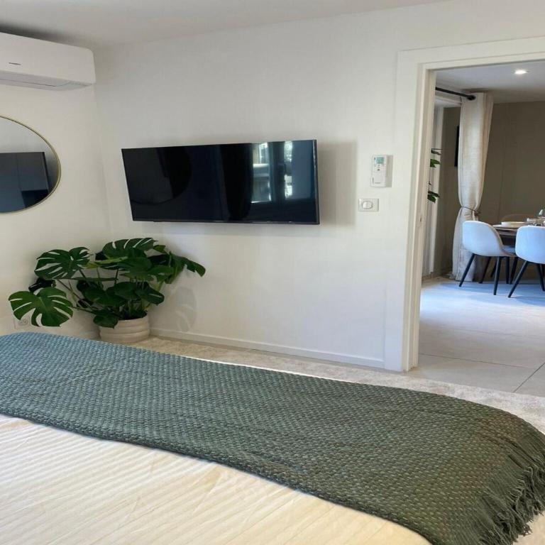 Spacious Group Stay in Antibes - Appartement 2 Chambres - 10