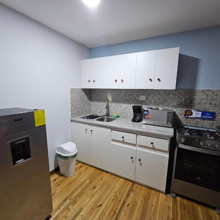 Hospedaje Familiar Ecuador - Apartamento - Planta baja - 3