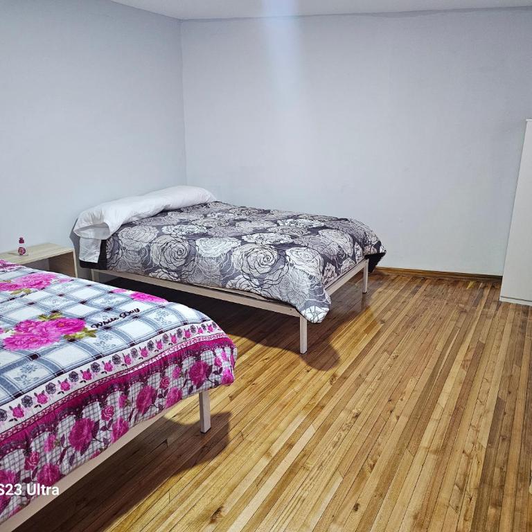 Hospedaje Familiar Ecuador - Apartamento Deluxe de 4 dormitorios - 4