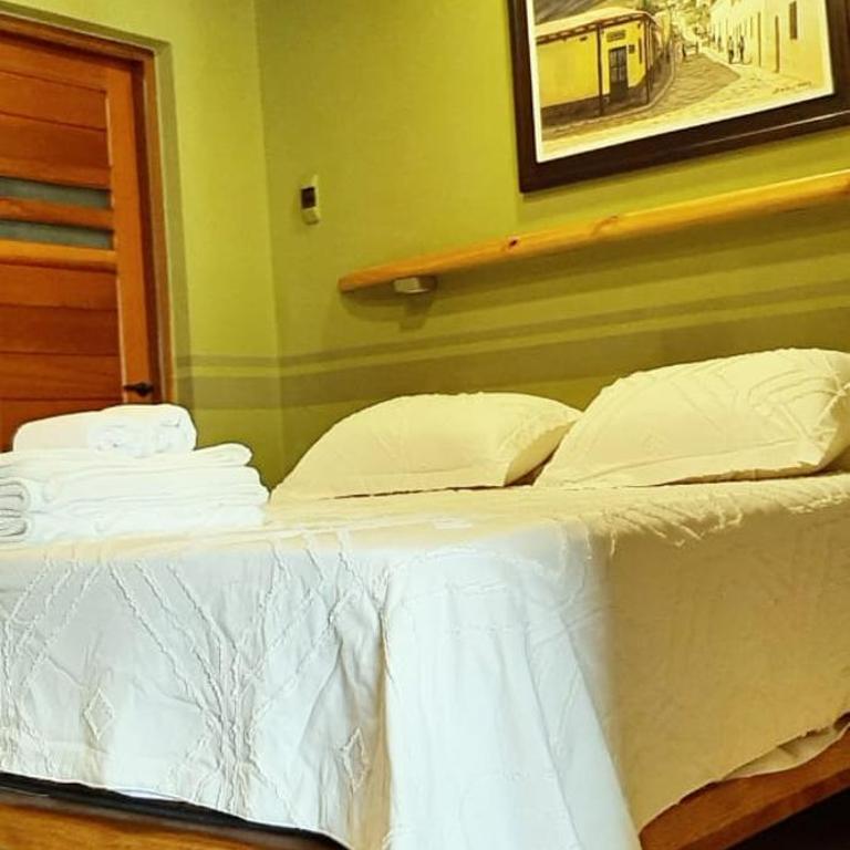 Ocres de mi Tierra - Habitación con cama extragrande y vistas a la montaña - 1