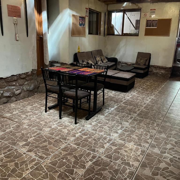 Intihuatana Hostel - Habitación Doble - 12