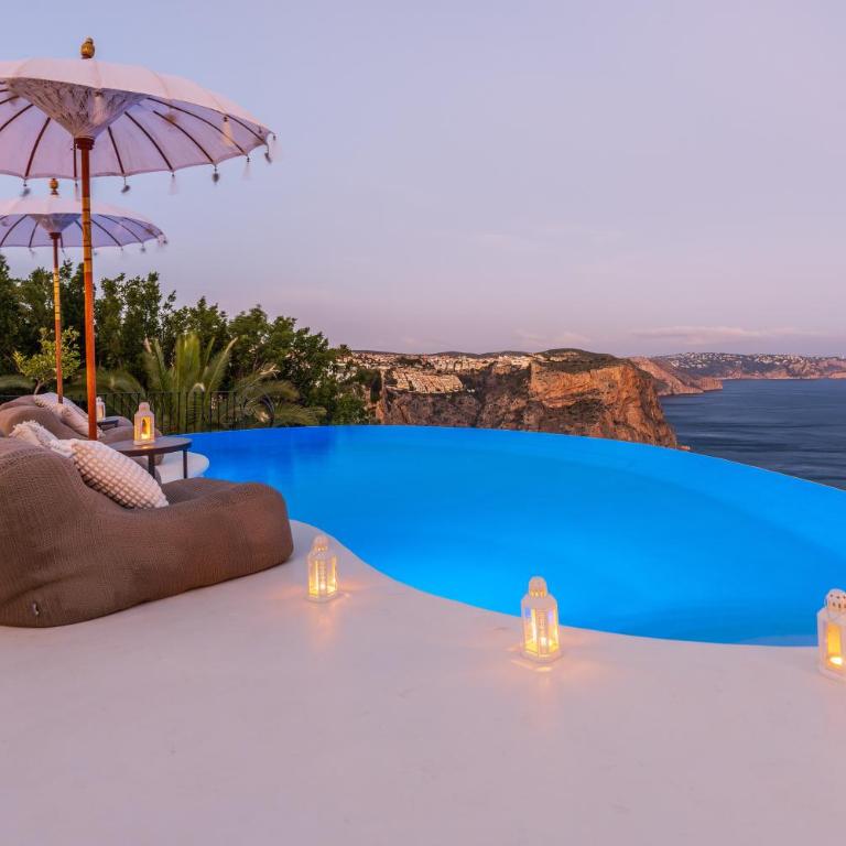 Zen House - Four-Bedroom Deluxe Home - Oceanfront - 48