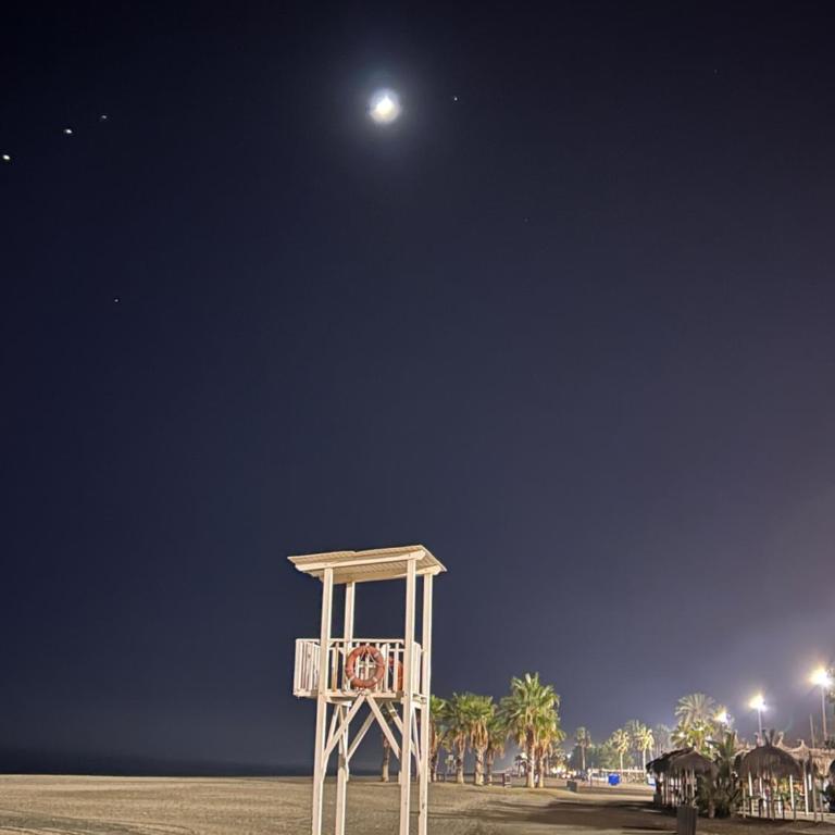 Precioso apartamento frente a la playa - Two-Bedroom Apartment - 28