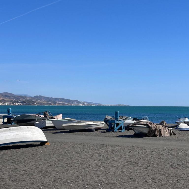 Precioso apartamento frente a la playa - Two-Bedroom Apartment - 26
