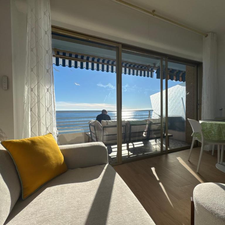 Casa Sud Menton Superbe front mer, appartement rénové, parking & climatisation - Studio mit Meerblick - 81