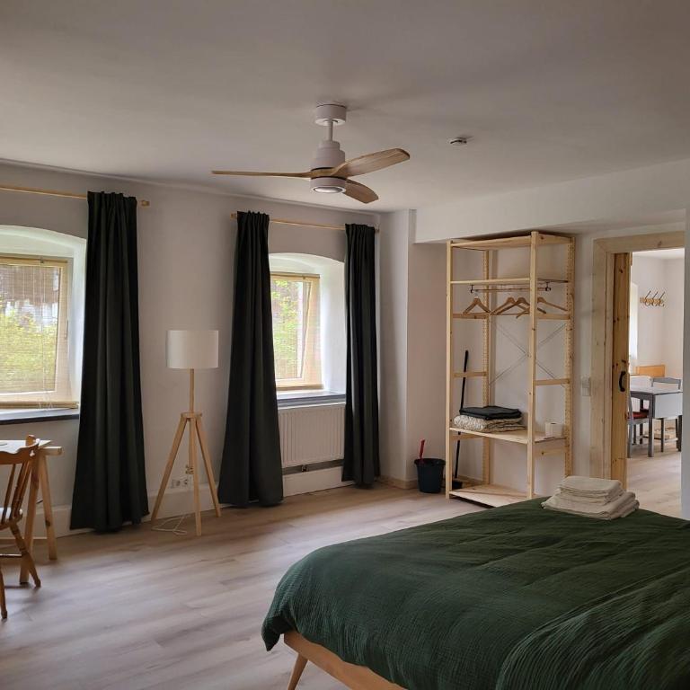 Ferienhäuser & Ferienwohnungen Hartenstein - Apartment mit 1 Schlafzimmer - 2