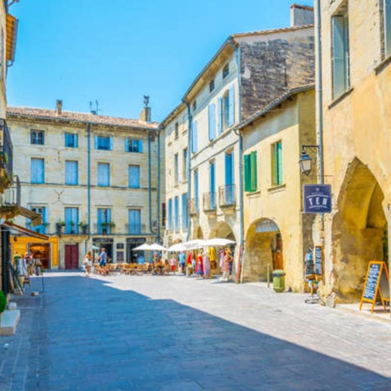 Appartement avec parking en centre ville d'Uzès - Appartement 2 Chambres - 16
