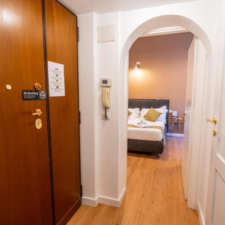 NOI Luxury rooms Colosseum - Camera Matrimoniale - 9