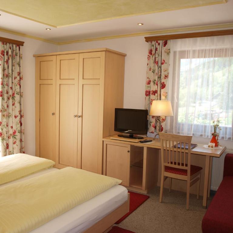 Hotel-Restaurant Burgblick - Doppel-/Zweibettzimmer mit Balkon - 5