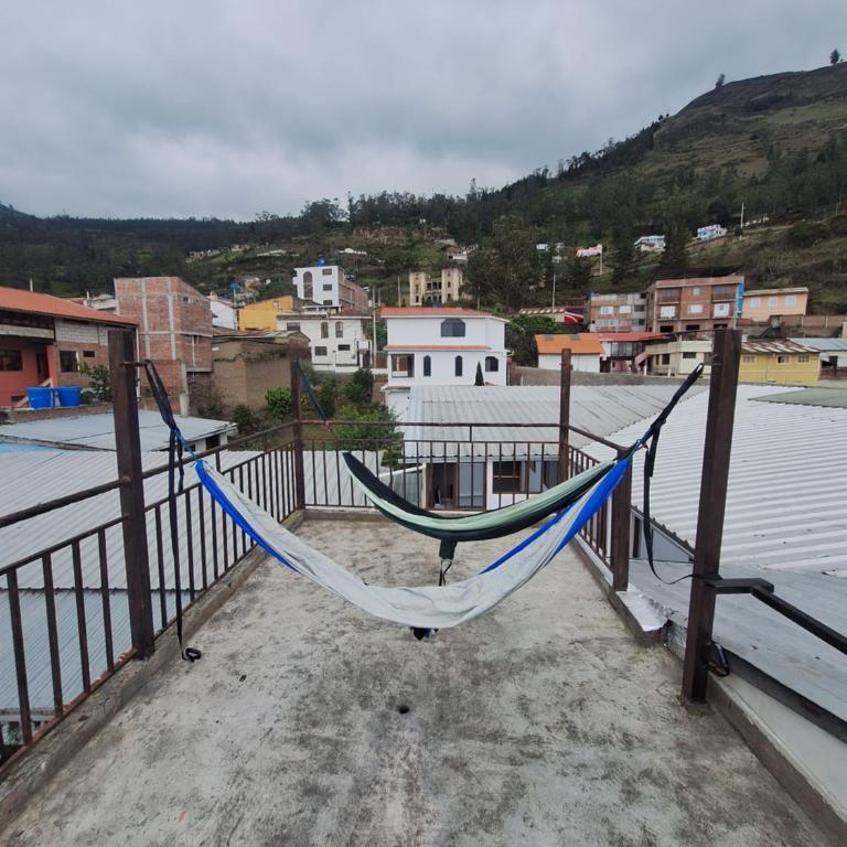 La última parada del Alauseño - Three-Bedroom Apartment - 11