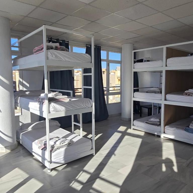 Albergue Club Náutico de Águilas - Habitación Familiar con vistas al mar - 2