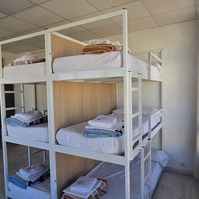 Albergue Club Náutico de Águilas - Habitación Familiar Estándar - 8