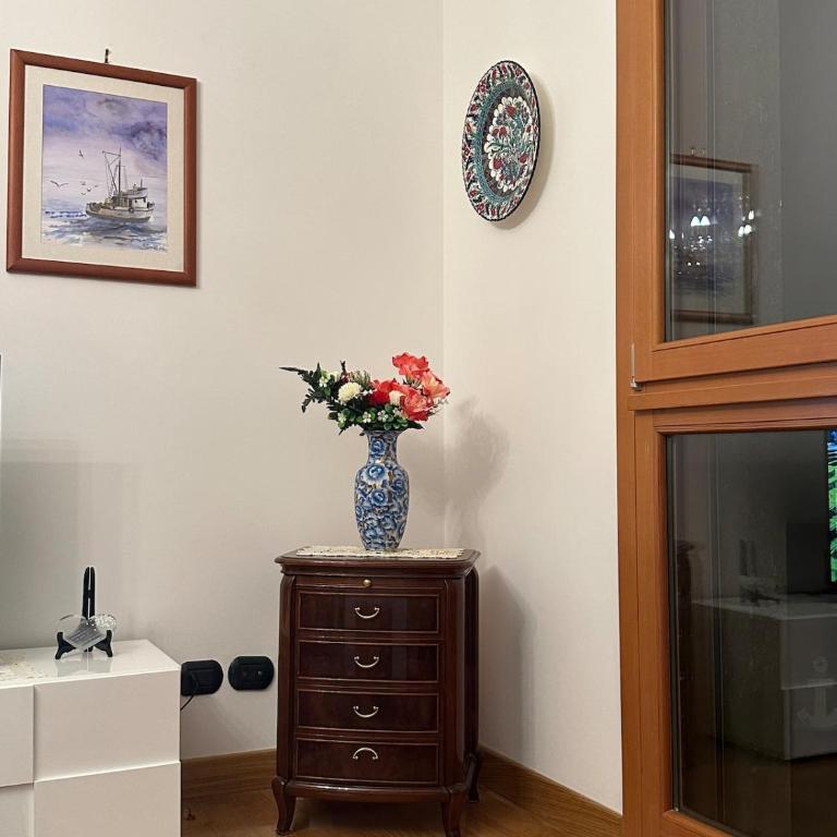 Getaway Roma Home - Three-Bedroom Apartment - 60