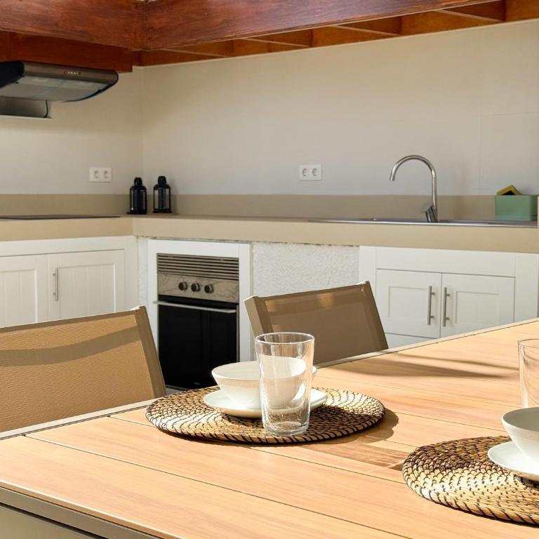 Avant Holidays San Agustin by CanaryScape - communal heated pool - Four-Bedroom House - 12