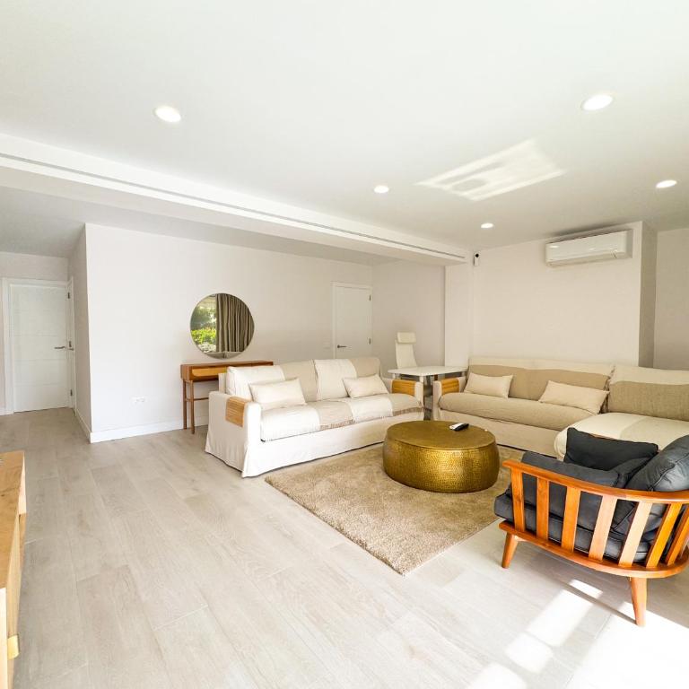 Avant Holidays San Agustin by CanaryScape - communal heated pool - Four-Bedroom House - 14