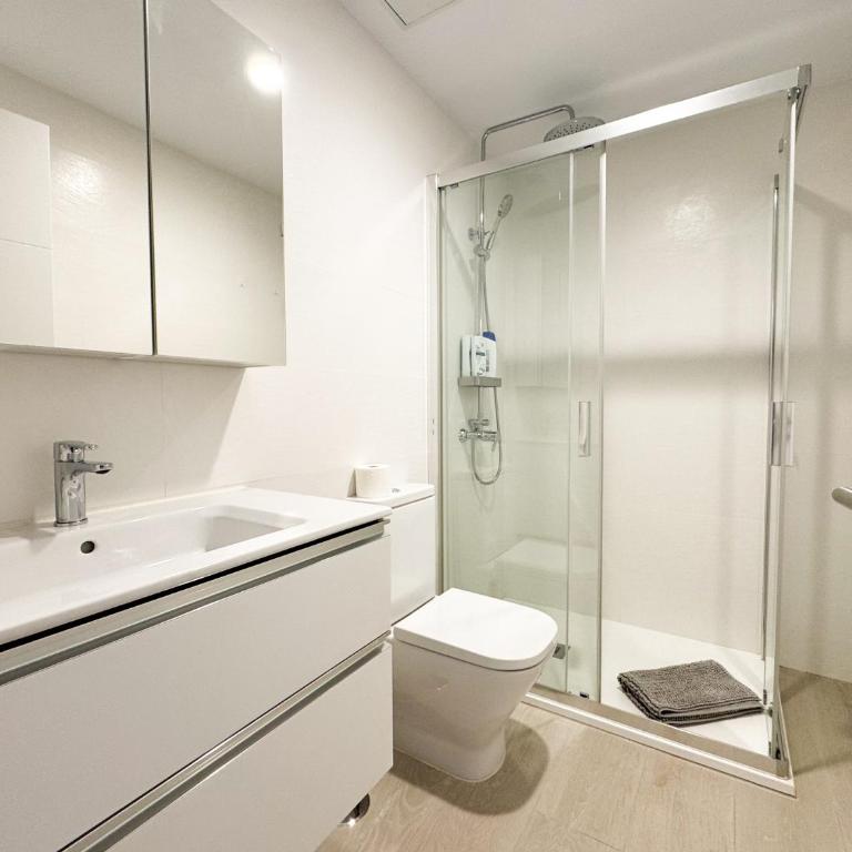 Avant Holidays San Agustin by CanaryScape - communal heated pool - Four-Bedroom House - 23