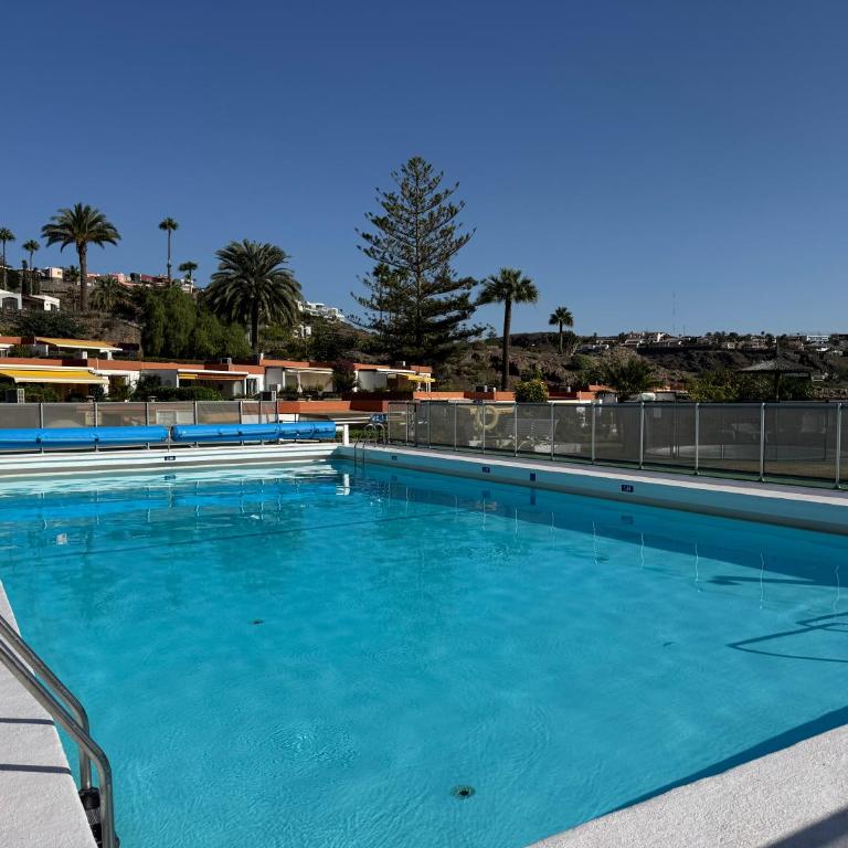 Avant Holidays San Agustin by CanaryScape - communal heated pool - Four-Bedroom House - 7