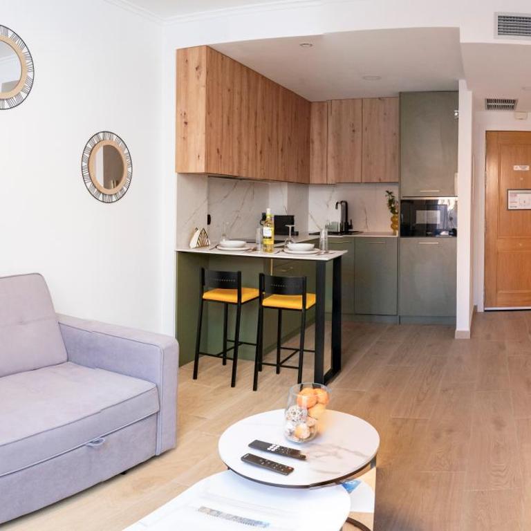 Luxury Apartment near Madrid, Airport, IFEMA, City Center - One-Bedroom Apartment - 7