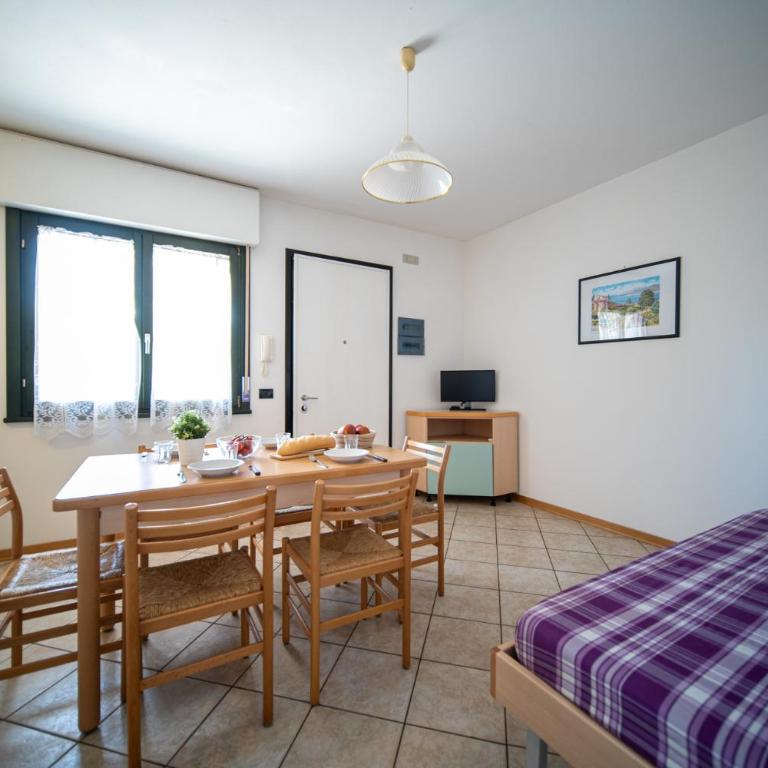 Residence Brenta - Two-Bedroom Apartment with Garden - 28