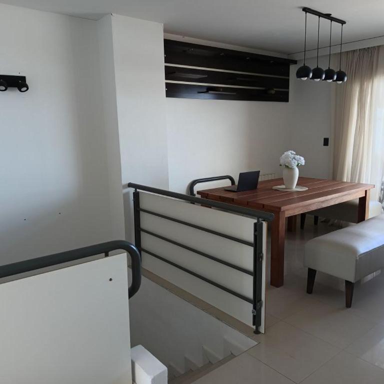 4 Dormitorios y 3 baños frente al mar con 2 cocheras - Apartment - 2