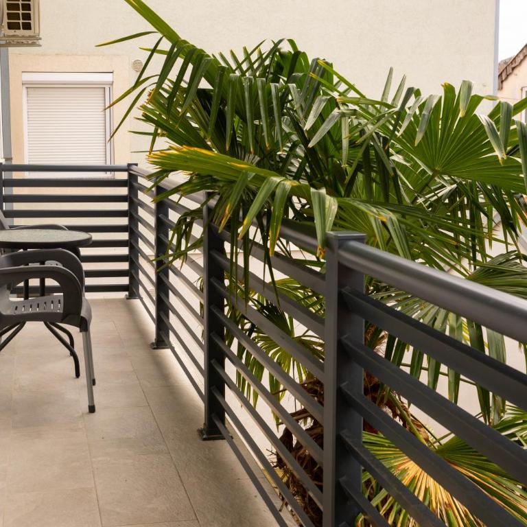 Apartments Daris - Studio Apartment with Balcony - 22