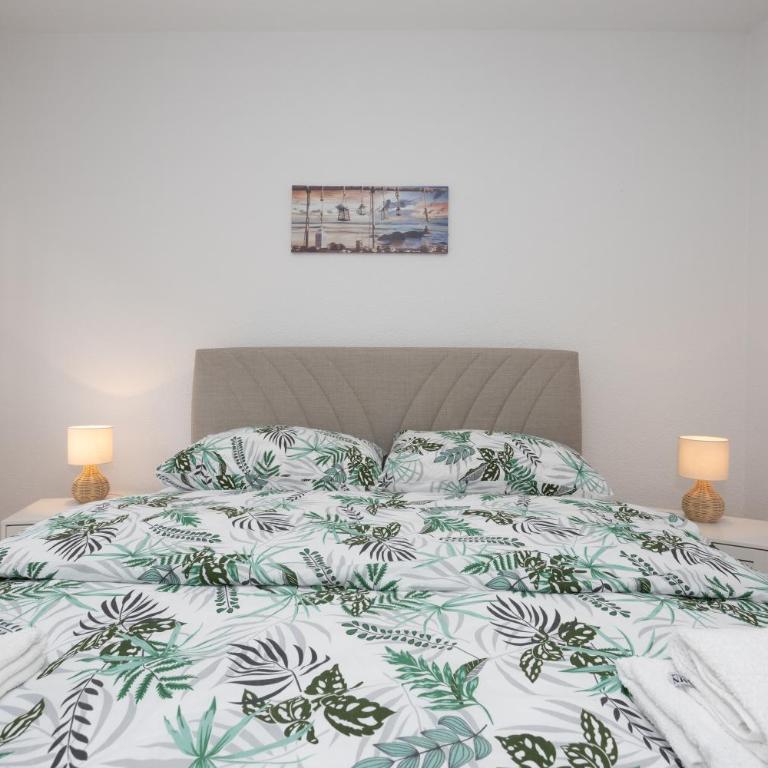Apartments Daris - Deluxe Double or Twin Room with Balcony - 37