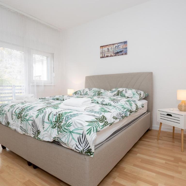 Apartments Daris - Deluxe Double or Twin Room with Balcony - 35