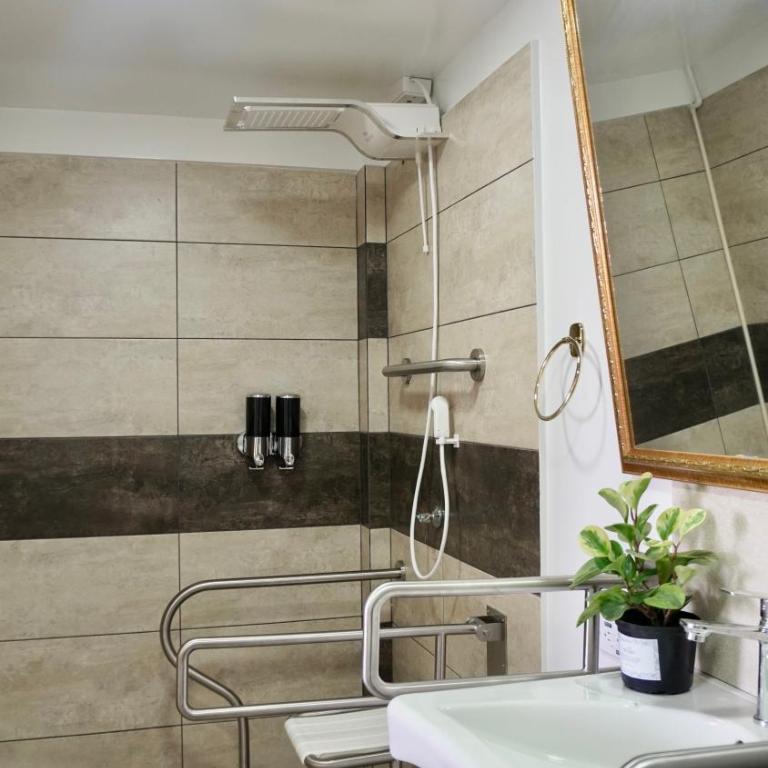Cristo Rey Hostal Campestre Cali - Habitación Doble con baño privado - 3