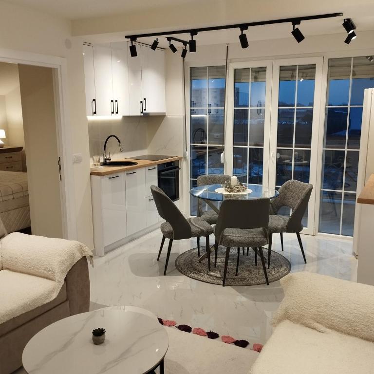 VauDa White apartman - Two-Bedroom Apartment - 7