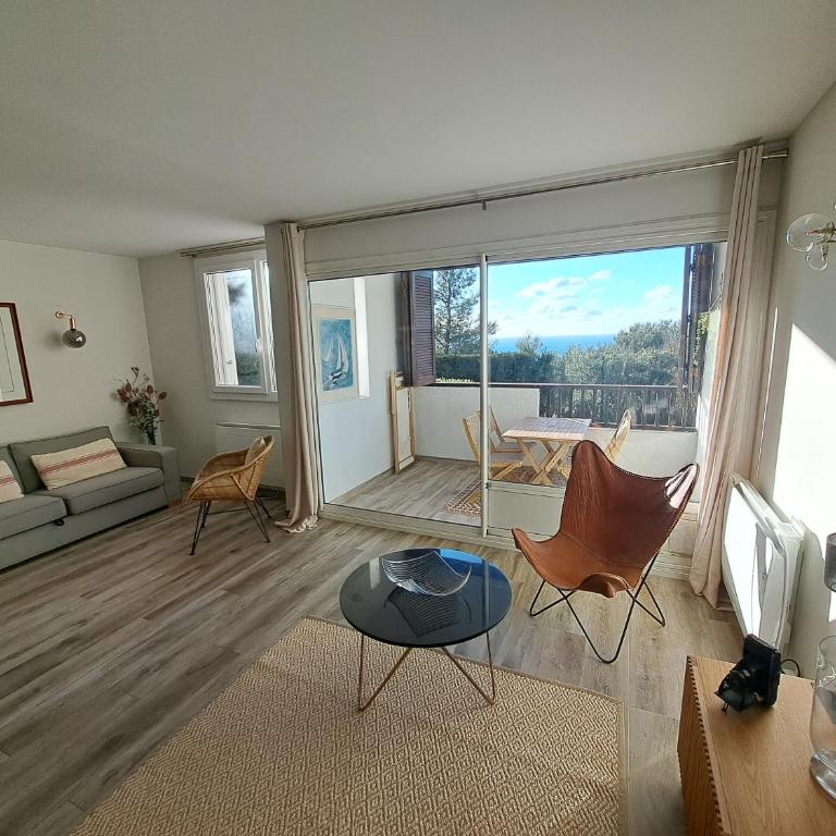 Superbe appartement piscine, tennis, vue mer et décoré avec goût - Appartement 1 Chambre - 5