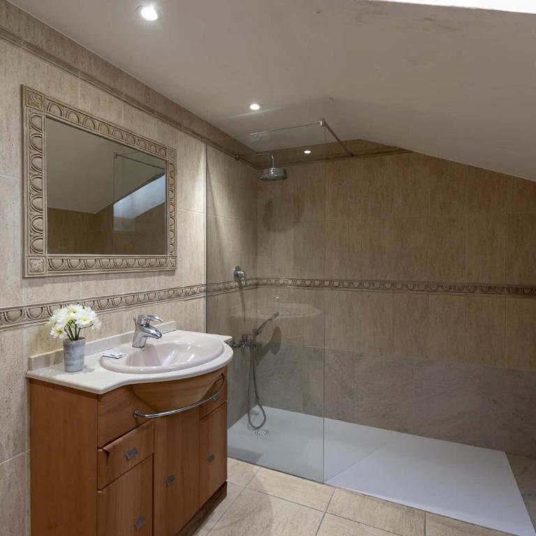 Castle Harbour 2 Bed Duplex - Apartamento Deluxe de 2 dormitorios - 32