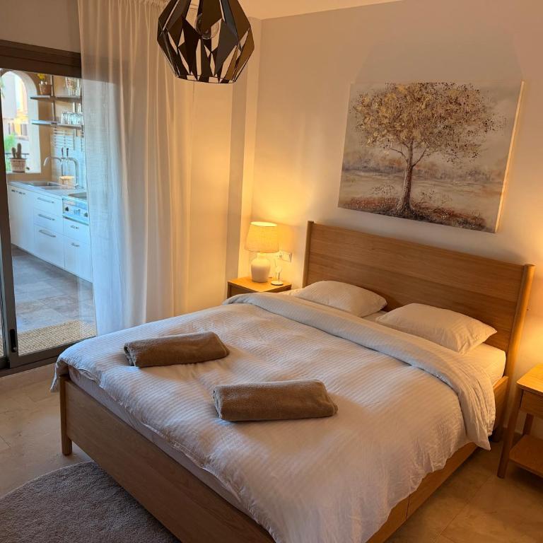 Benahavis Holidays - Apartamento Deluxe de 2 dormitorios con vistas al jardín - 5