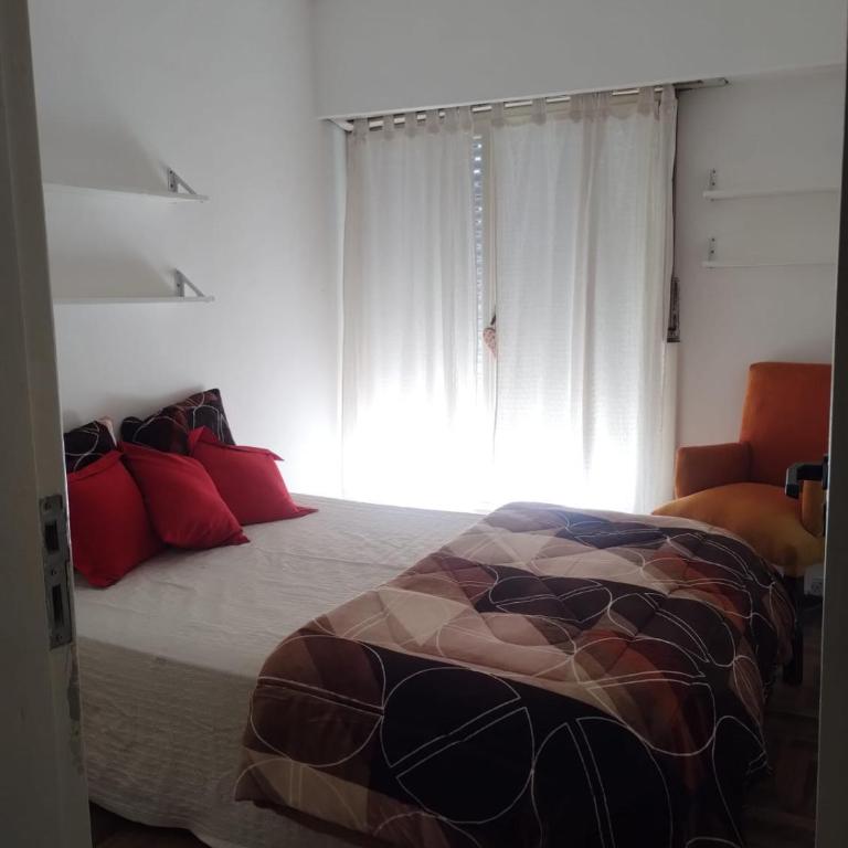 Departamento zona playa - Three-Bedroom Apartment - 8