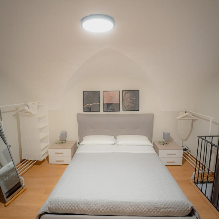 Almond Apartment Catania - One-Bedroom House - 44