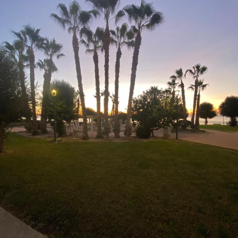 Sol y playa 2 - Three-Bedroom Apartment with Sea View - 5