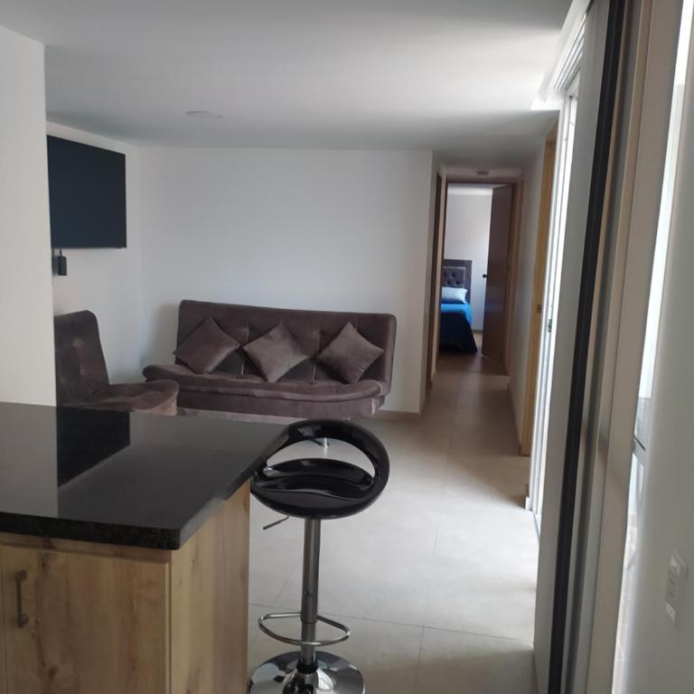 Tranquilo, cómodo, seguro, apartamento en Sabaneta - Apartamento de 3 dormitorios - 11