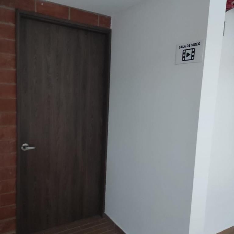 Tranquilo, cómodo, seguro, apartamento en Sabaneta - Apartamento de 3 dormitorios - 17