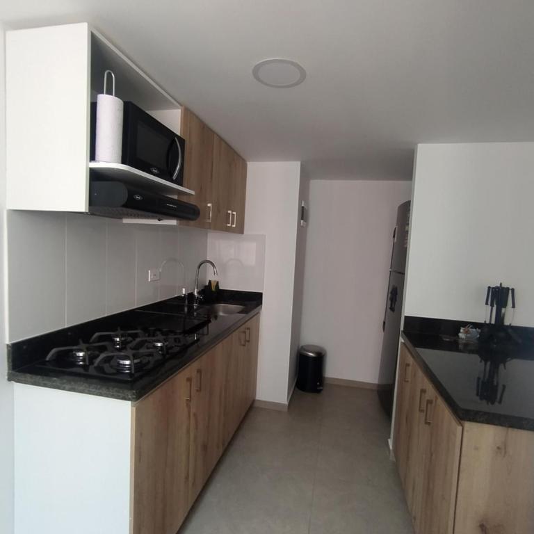 Tranquilo, cómodo, seguro, apartamento en Sabaneta - Apartamento de 3 dormitorios - 32