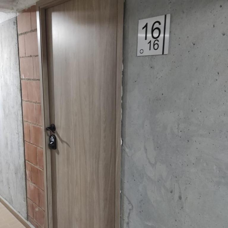 Tranquilo, cómodo, seguro, apartamento en Sabaneta - Apartamento de 3 dormitorios - 35