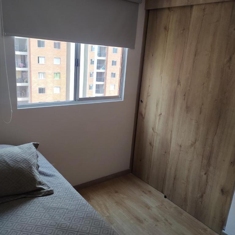 Tranquilo, cómodo, seguro, apartamento en Sabaneta - Apartamento de 3 dormitorios - 36