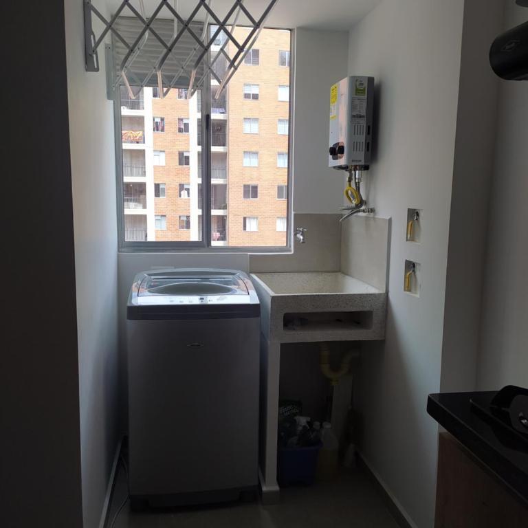 Tranquilo, cómodo, seguro, apartamento en Sabaneta - Apartamento de 3 dormitorios - 39