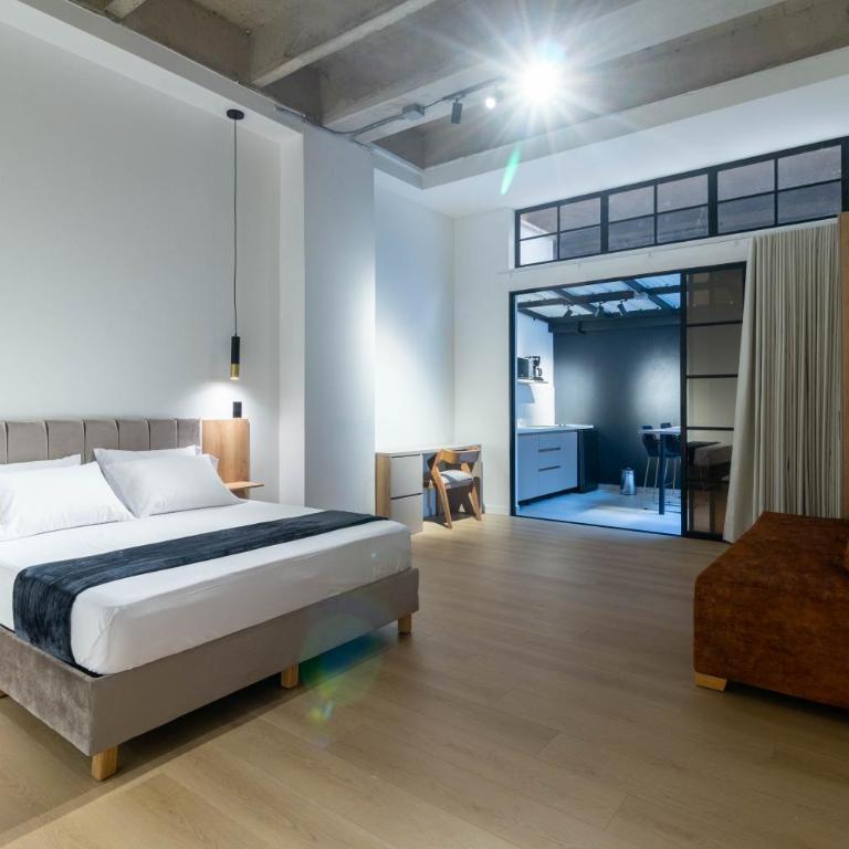 Opera Living by HOUSY HOST - One-Bedroom Apartment with Terrace - 6