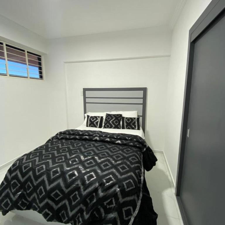 Apartamento Exclusivo Av Principal LECHERIA - Two-Bedroom Apartment - 12