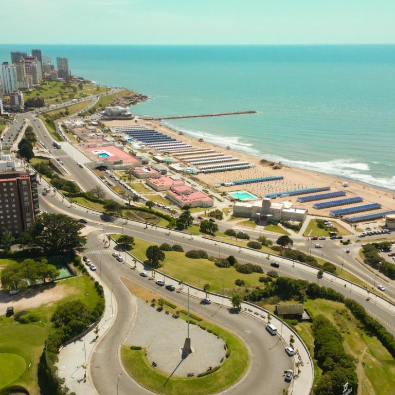 Depto Toti - Depto Con Vista al Mar Zona Playa Grande Para 4 PAX - Hola Sur - Apartamento de 2 dormitorios - 1